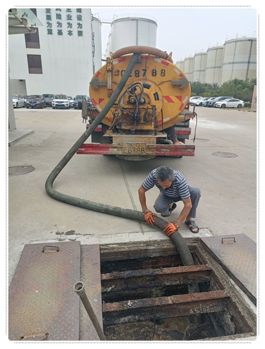 新宾隔油池清掏