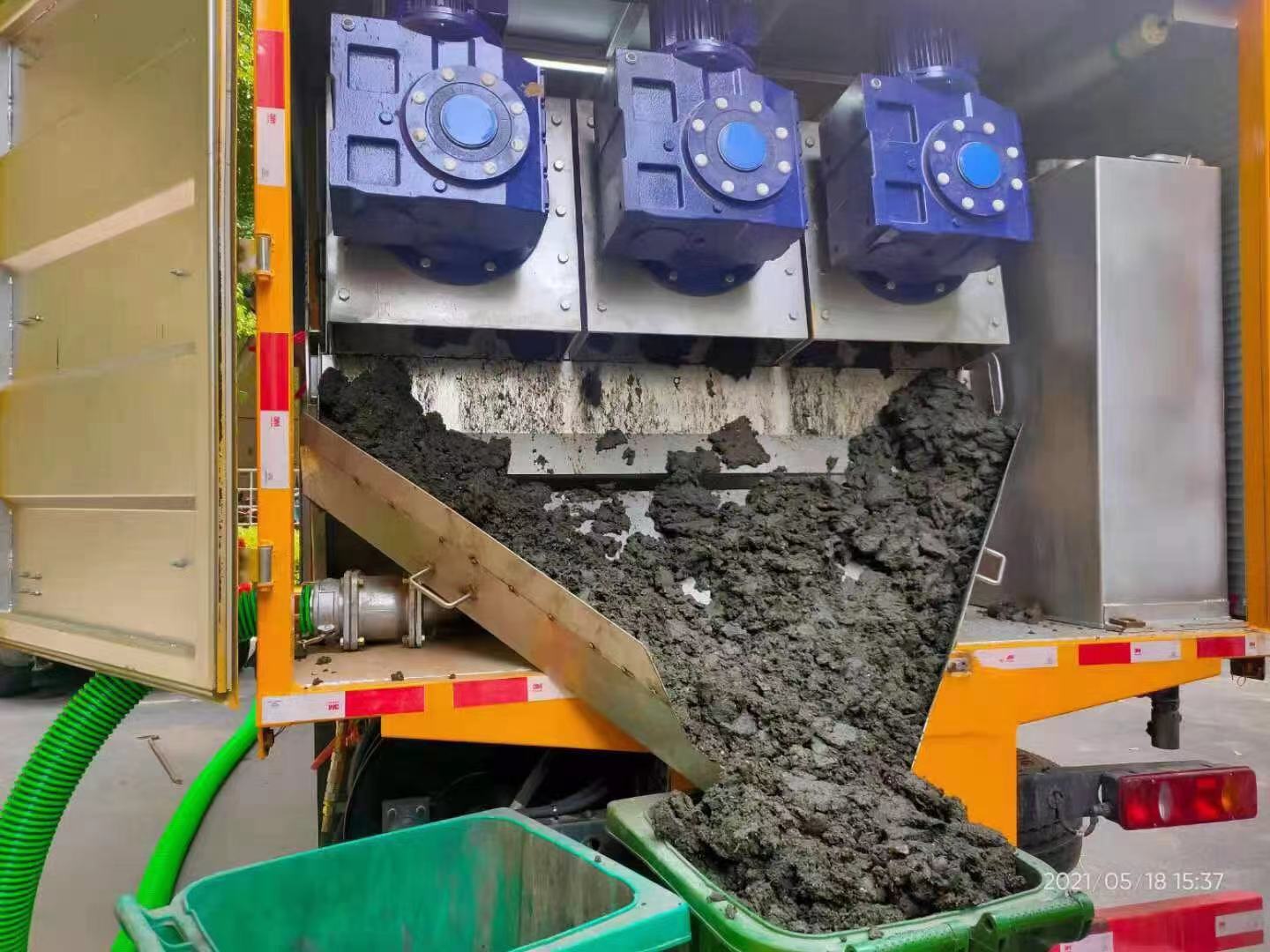 新宾化粪池清掏城市维护站-泥浆净化干湿分离处理